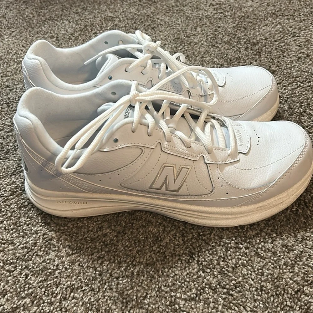 Unisex New Balance 577 White Sneakers